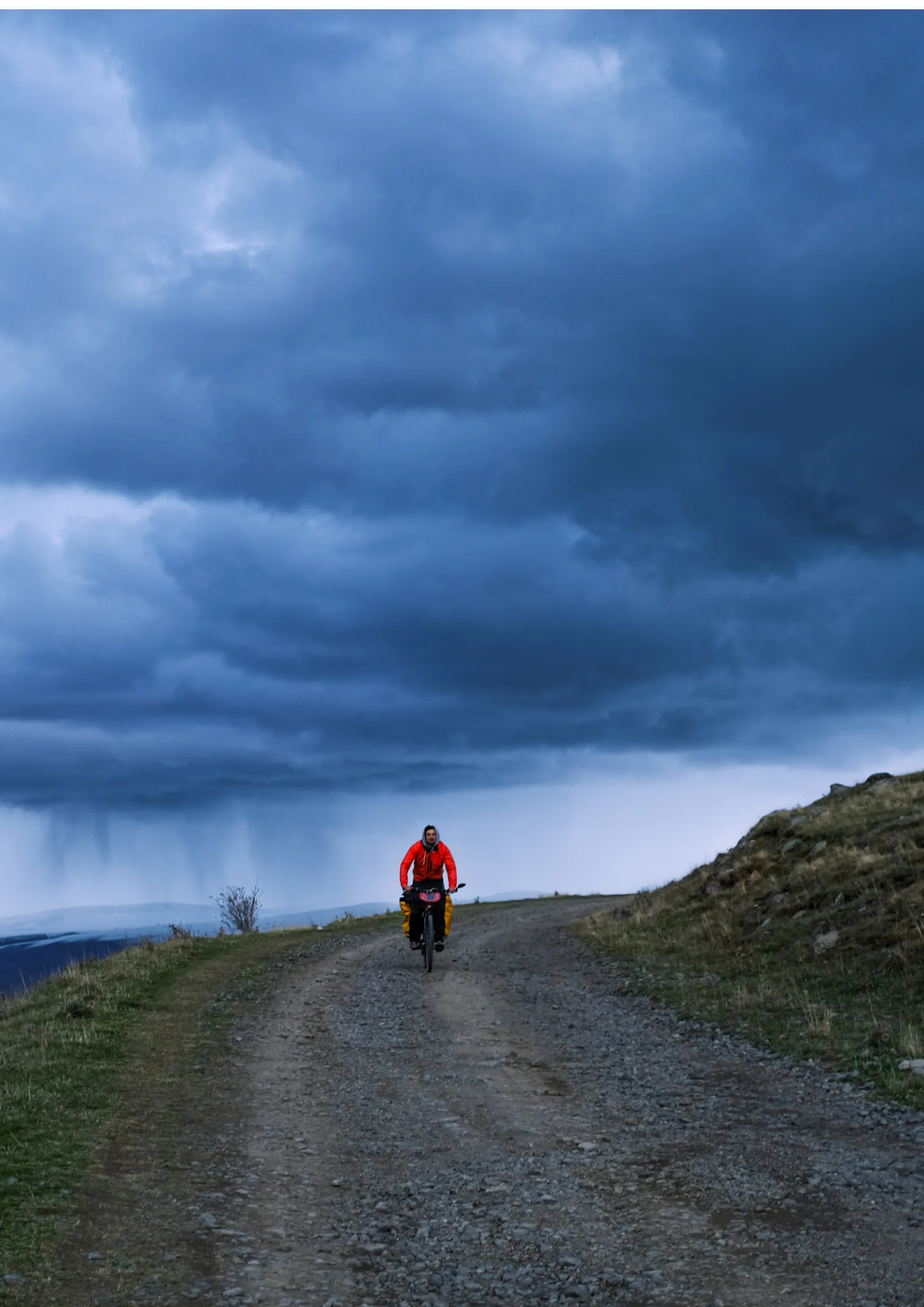 Filmstill Cycling to COP29 – Radreise durch die Türkei und den Kaukasus